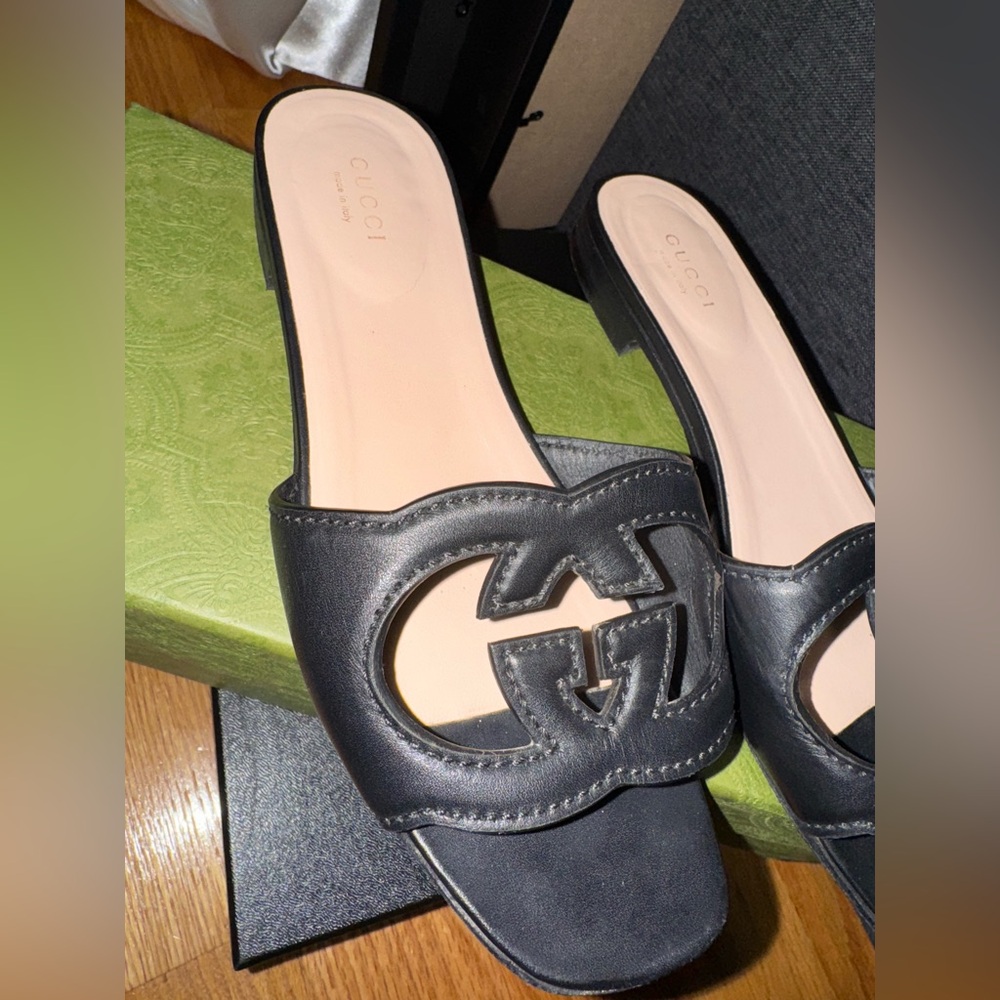 Gucci Black Leather Mules with Logo Cutout